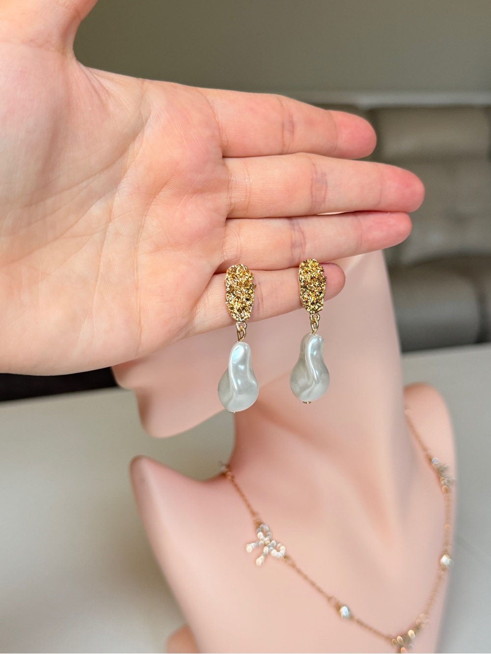 Gold Teardrop Pearl Pendant Earrings - Elegant Women's Jewelry - Picture 10 of 10
